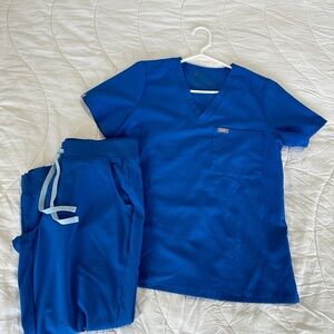 Figs Women's Jogger scrub set